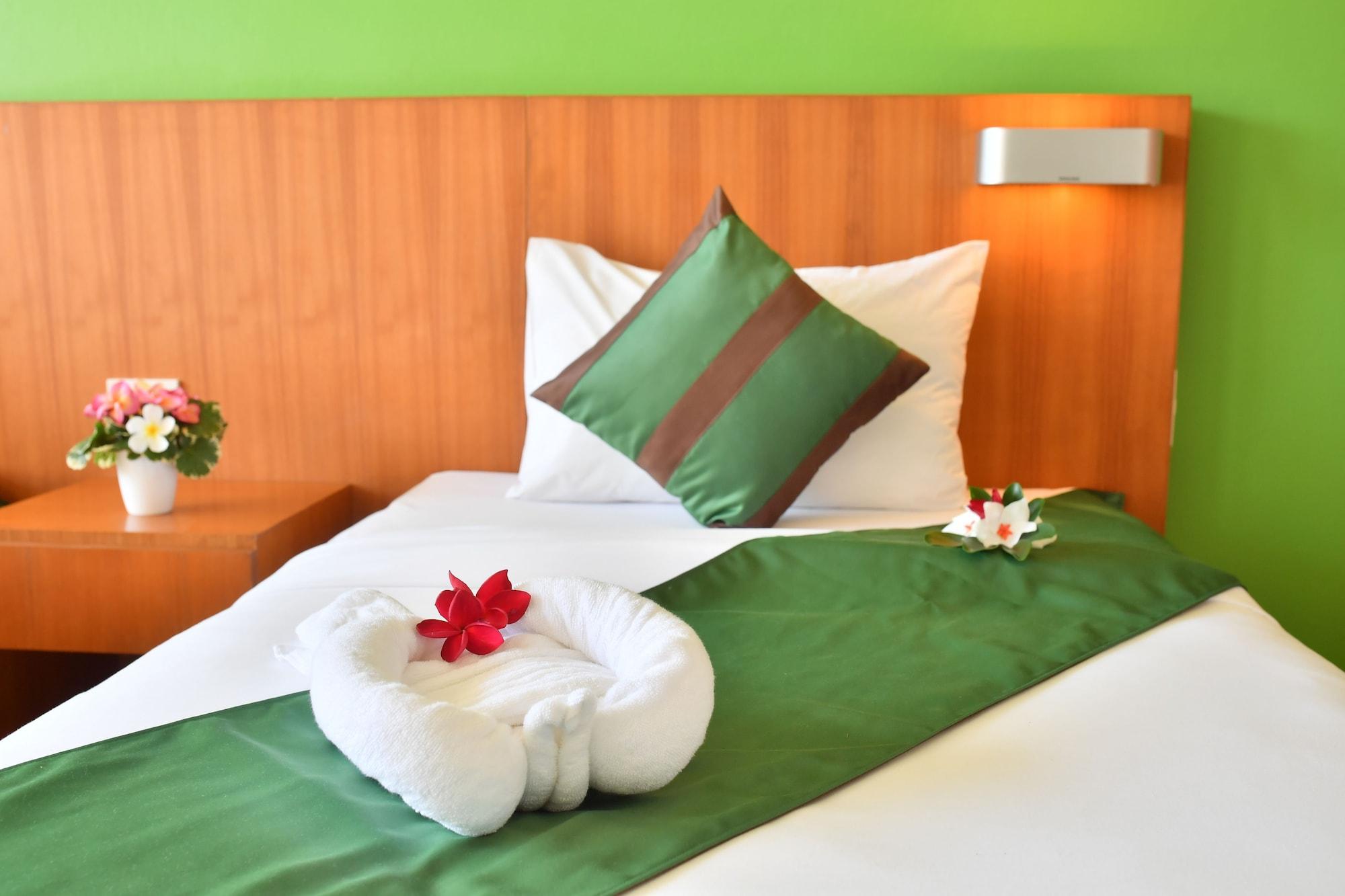 The Touch Green Naiyang Hotel & Fitness Nai Yang Exterior photo