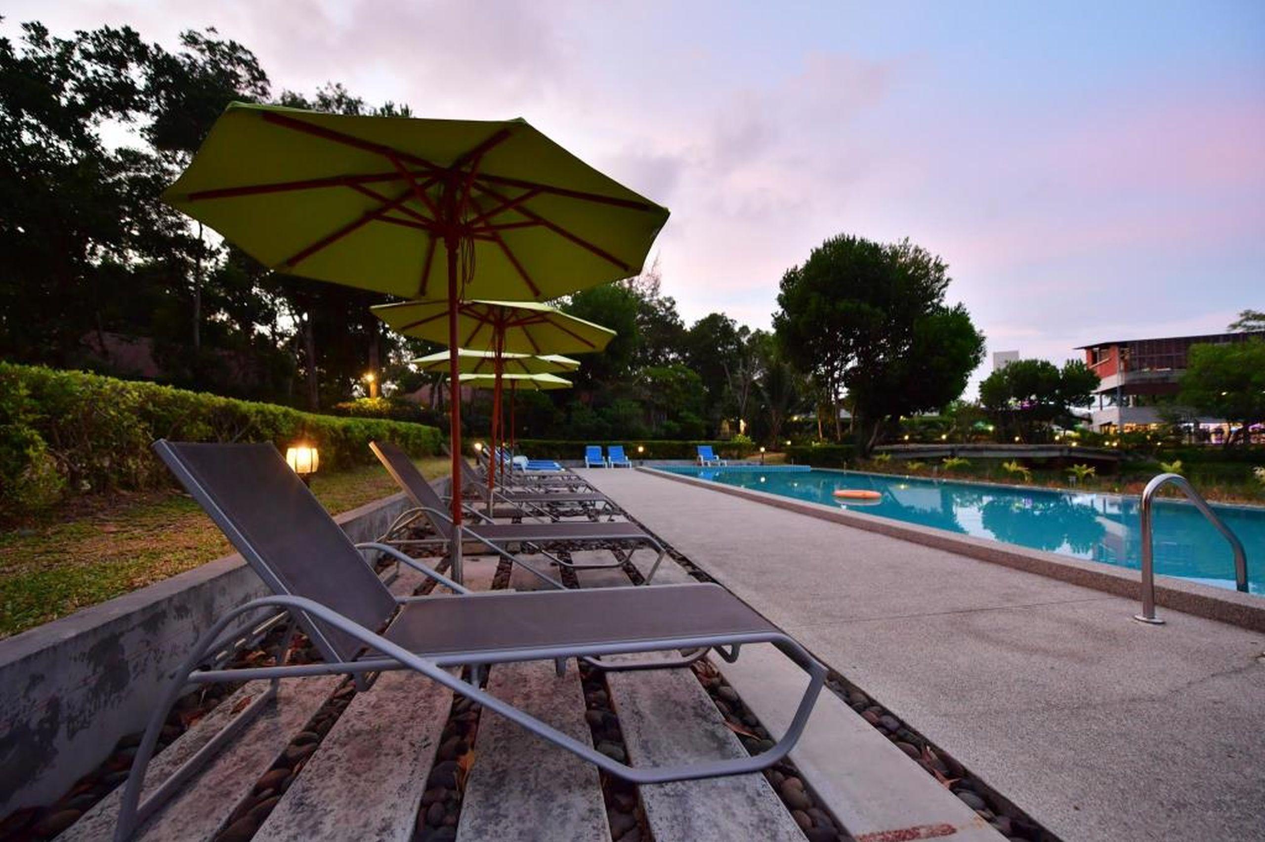 The Touch Green Naiyang Hotel & Fitness Nai Yang Exterior photo
