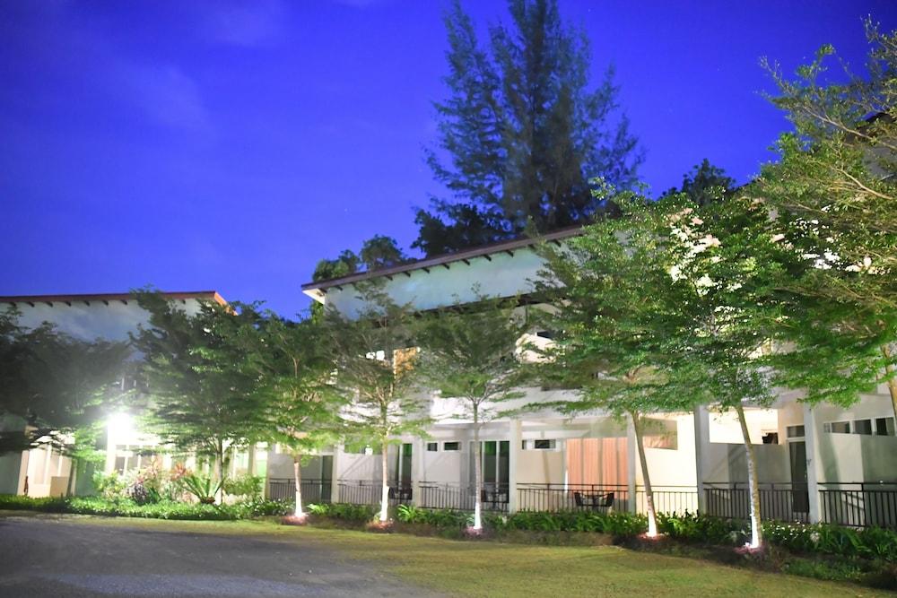 The Touch Green Naiyang Hotel & Fitness Nai Yang Exterior photo