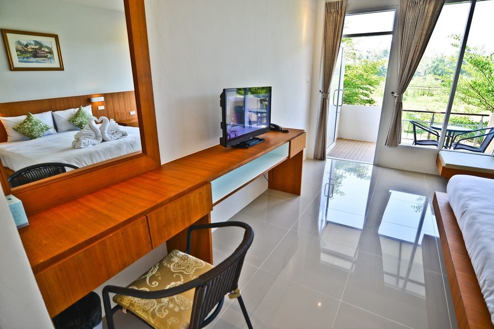The Touch Green Naiyang Hotel & Fitness Nai Yang Exterior photo